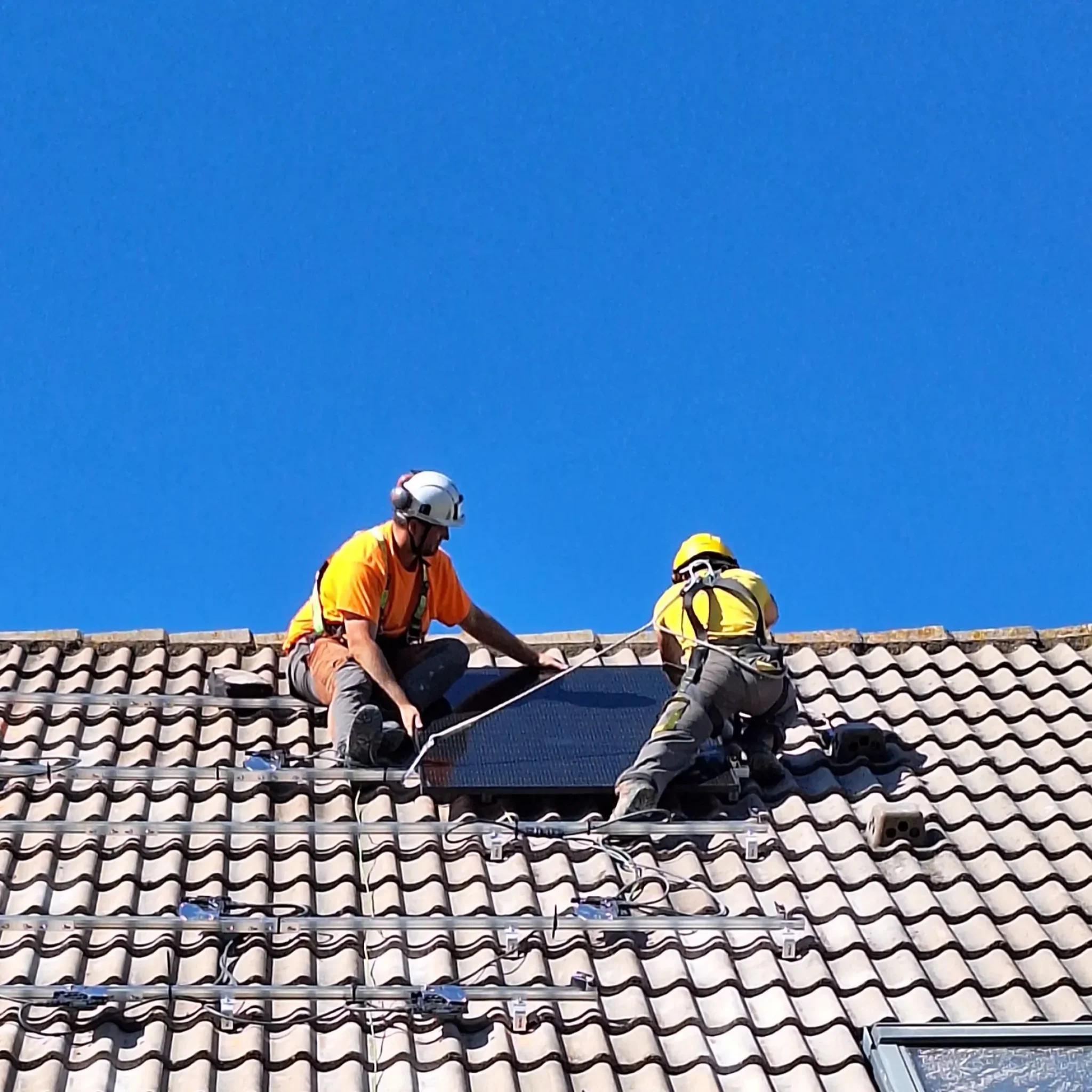 compteurs-panneaux-techniciens